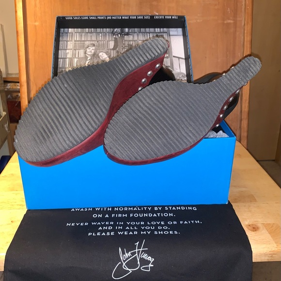 John Fluevog Red Conquer Maleika Studded Wedge Ankle Boots - Picture 8 of 8